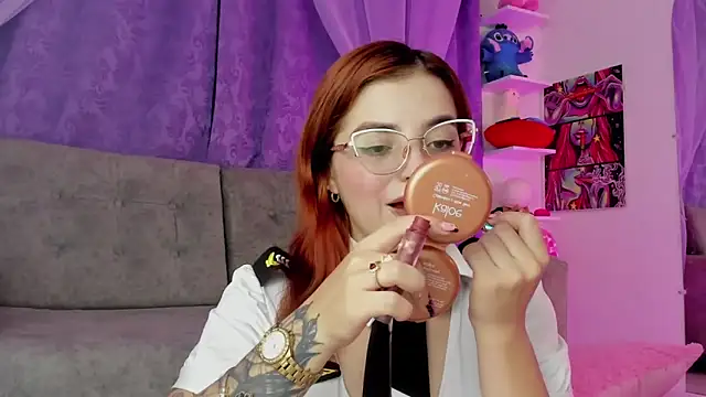 Snapshot of MelaniJhonson chatting on 23, 5, 2026 MelaniJhonson online show from 23, 5, 2026