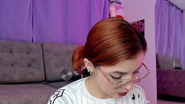 Snapshot of MelaniJhonson chatting on 30, 4, 2026 MelaniJhonson online show from 30, 4, 2026