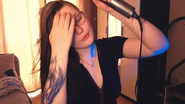 milliedoll online show from 14, 4, 2026