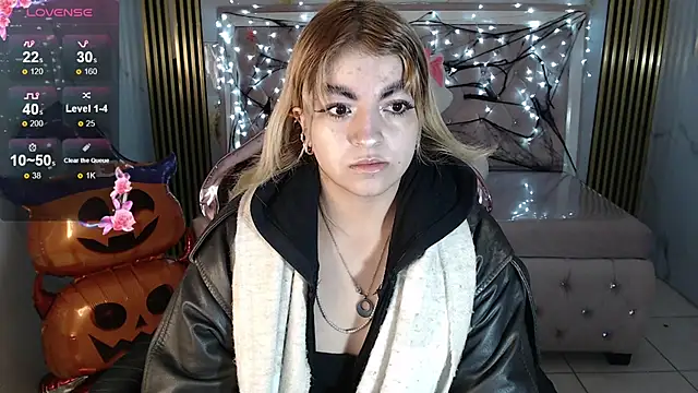 Snapshot of lili_conor_s chatting on 21, 10, 2025 lili conor s online show from 21, 10, 2025