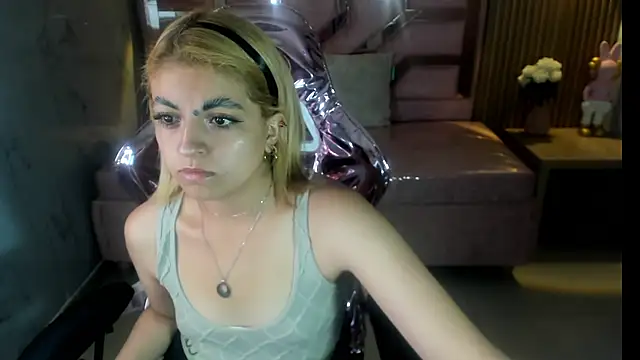 lili conor s online show from 11, 3, 2025