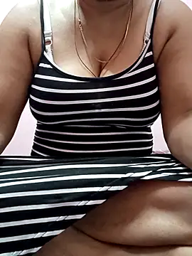 Snapshot of Shivani_7777 chatting on 21, 2, 2025 Shivani 7777 online show from 21, 2, 2025