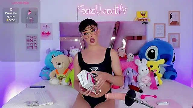 Snapshot of femboy-20 chatting on 23, 2, 2025 femboy-20 online show from 23, 2, 2025