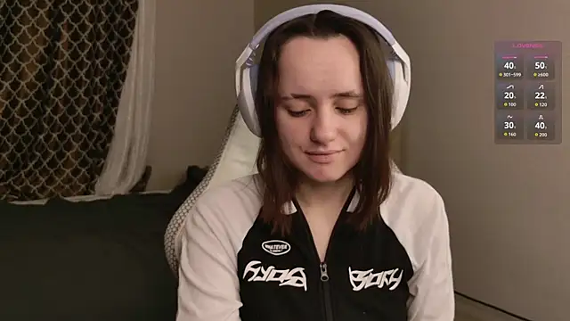 Luna Loveee online show from 27, 11, 2025