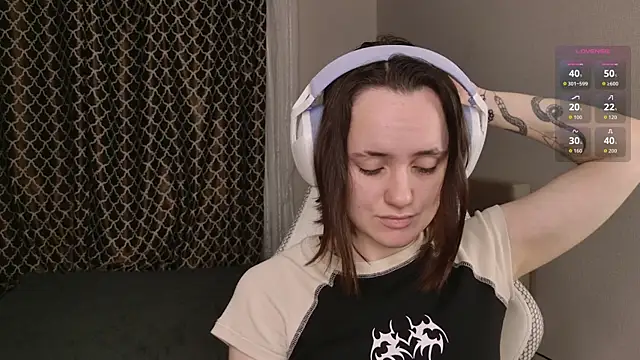 Luna Loveee online show from 11, 10, 2025