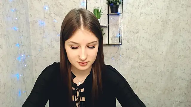 Snapshot of _MiaAngell chatting on 20, 2, 2025 MiaAngell online show from 20, 2, 2025