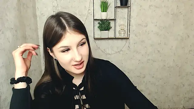 Snapshot of _MiaAngell chatting on 5, 3, 2025 MiaAngell online show from 5, 3, 2025