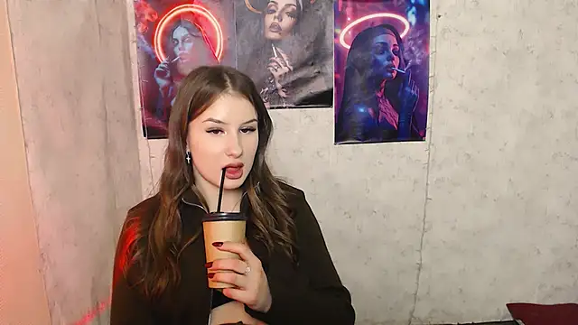  MiaAngell online show from 4, 11, 2025