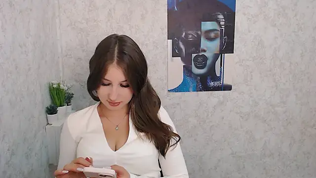  MiaAngell online show from 6, 10, 2025