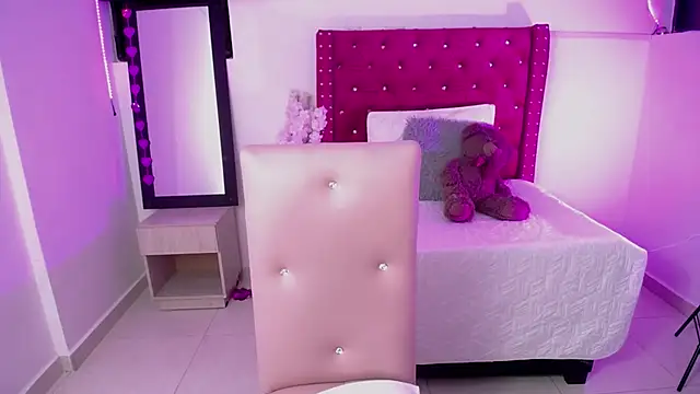ValeAmayaa online show from 11, 3, 2025