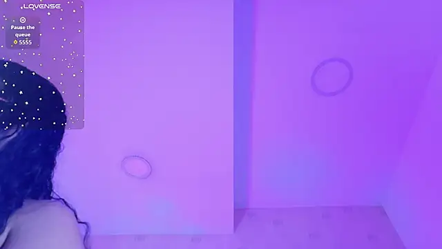 innocenthazel online show from 5, 4, 2026