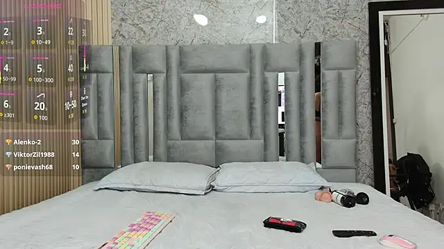 innocenthazel online show from 29, 10, 2025