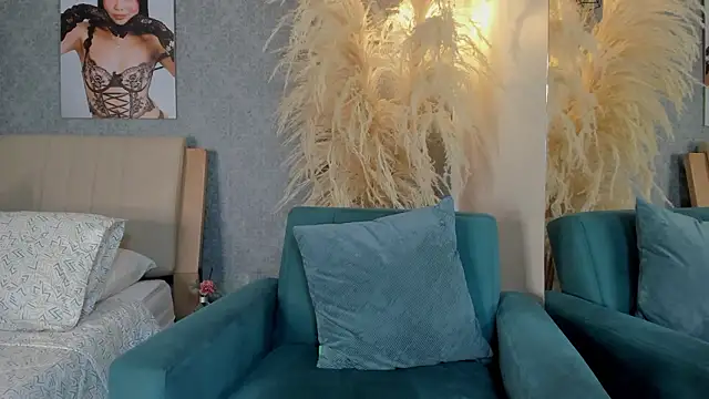 Lucia Brown  online show from 12, 3, 2026