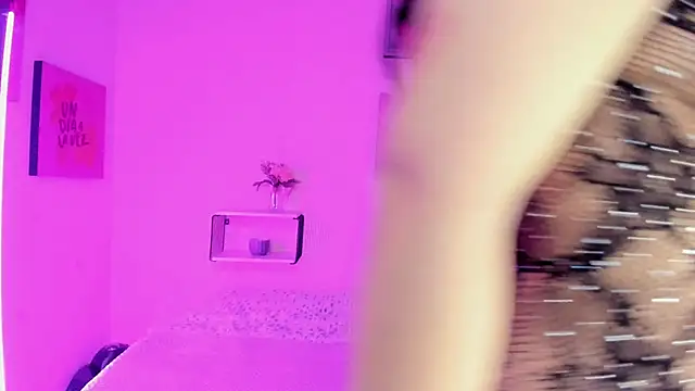 Selene bennet online show from 28, 2, 2026