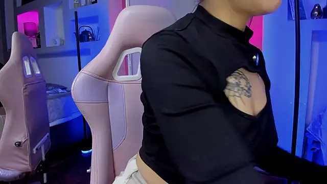 Snapshot of Selene_bennet chatting on 10, 7, 2026 Selene bennet online show from 10, 7, 2026