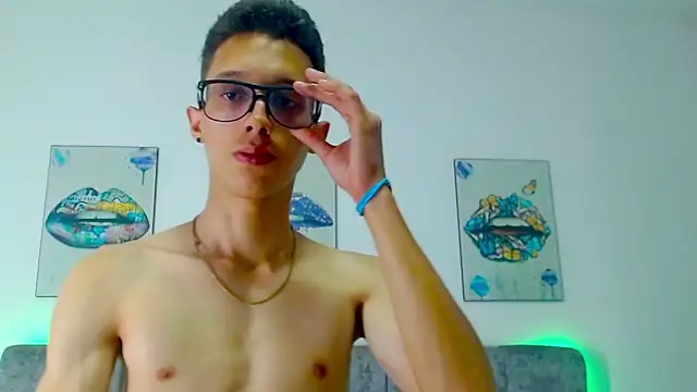 Snapshot of skinny_bigcock02 chatting on 26, 2, 2025 skinny bigcock02 online show from 26, 2, 2025