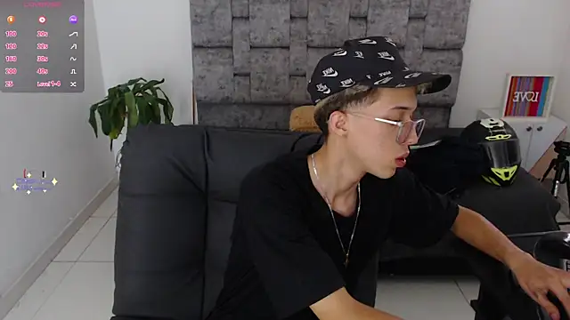 skinny bigcock02 online show from 1, 12, 2025