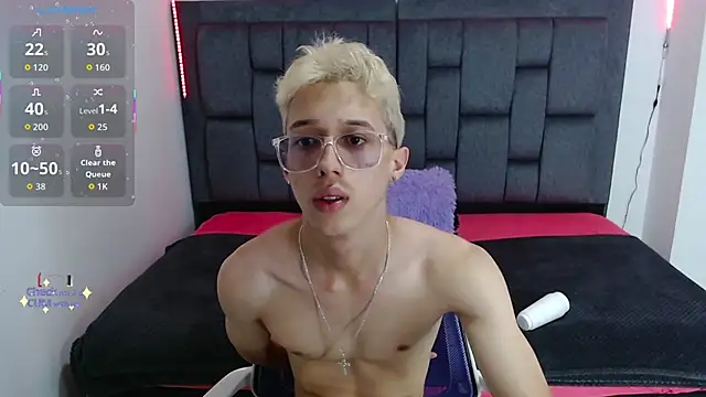 Snapshot of skinny_bigcock02 chatting on 15, 9, 2025 skinny bigcock02 online show from 15, 9, 2025