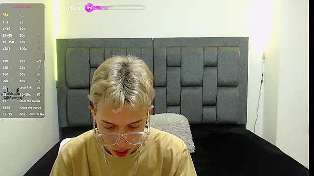 Snapshot of skinny_bigcock02 chatting on 11, 10, 2025 skinny bigcock02 online show from 11, 10, 2025