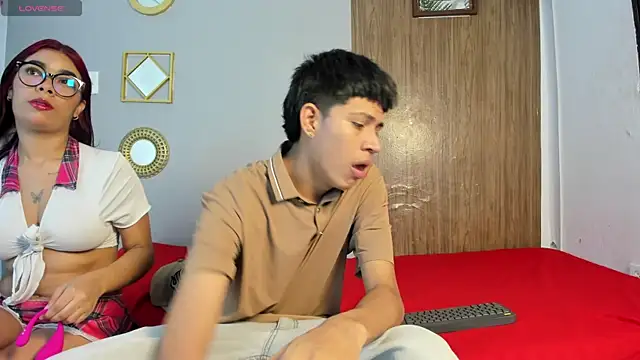 couple hotfox online show from 11, 6, 2026