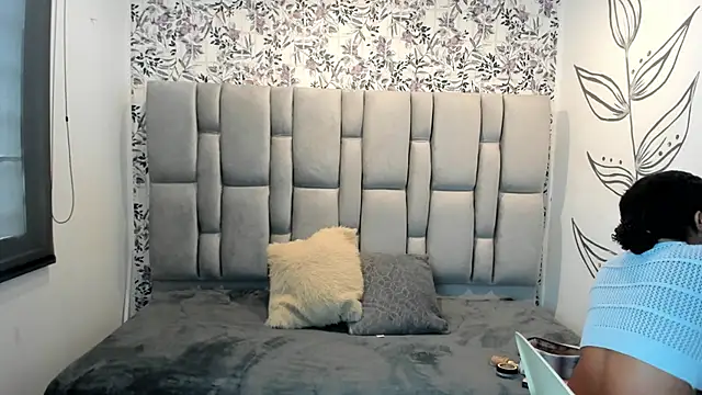 Natasha rose   online show from 13, 10, 2025