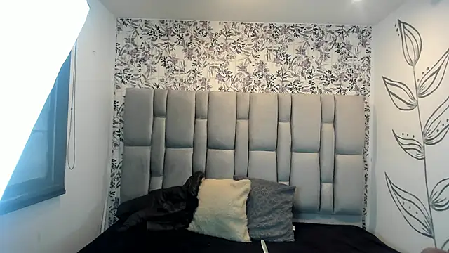 Natasha rose   online show from 7, 10, 2025