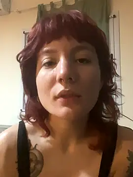 Snapshot of donnahouse chatting on 3, 10, 2025 donnahouse online show from 3, 10, 2025