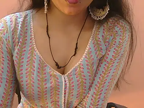 Cute Pihu01 online show from 9, 2, 2026