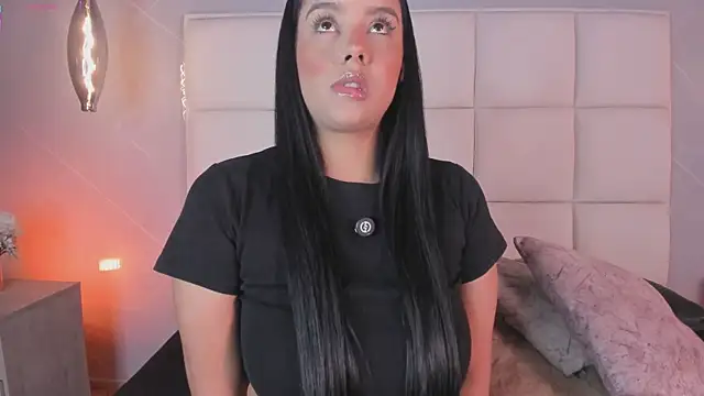 Keyla lage online show from 12, 2, 2026