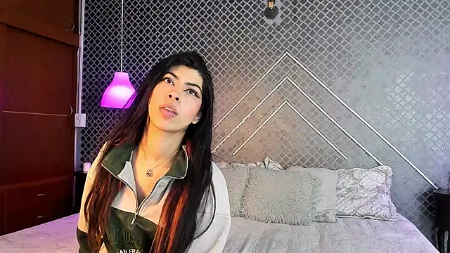 Cassie bloom online show from 13, 5, 2026