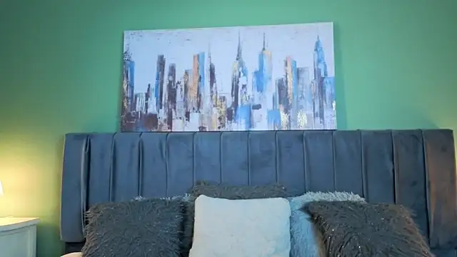 Cassie bloom online show from 27, 3, 2026