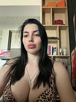 Snapshot of Mia_Splash chatting on 6, 5, 2026 Mia Splash online show from 6, 5, 2026