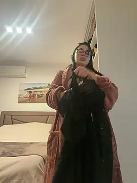 Mia Splash online show from 28, 2, 2026