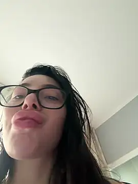 Mia Splash online show from 23, 2, 2026