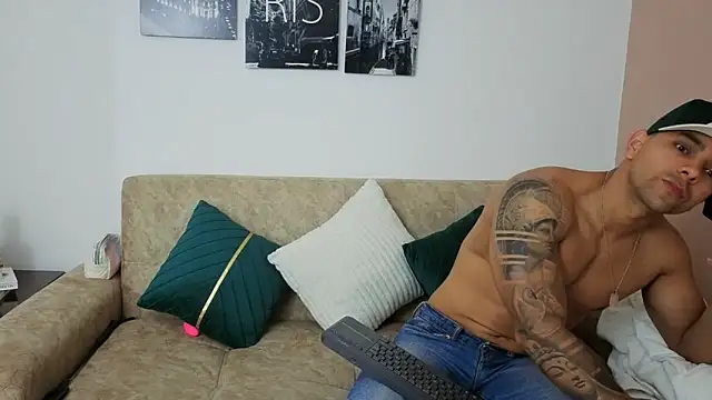 Bastiandelux online show from 7, 10, 2025