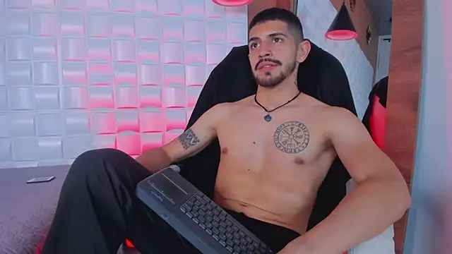 AlejandroStormm online show from 28, 10, 2025