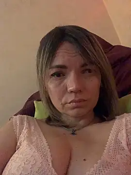 Ella Pearlie online show from 14, 9, 2025
