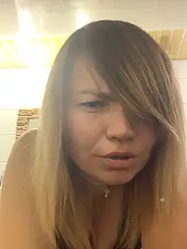 Ella Pearlie online show from 2, 3, 2025