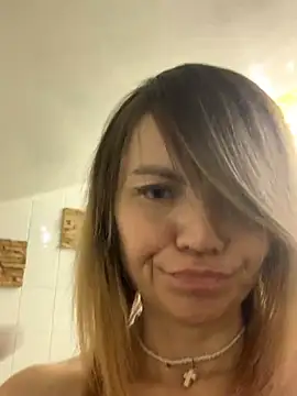 Ella Pearlie online show from 27, 2, 2025