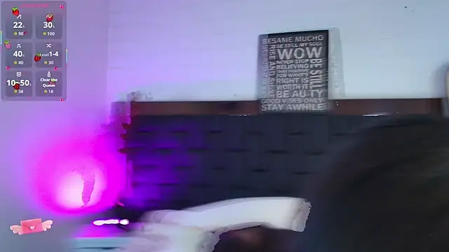 Lexi Howard  online show from 19, 12, 2025