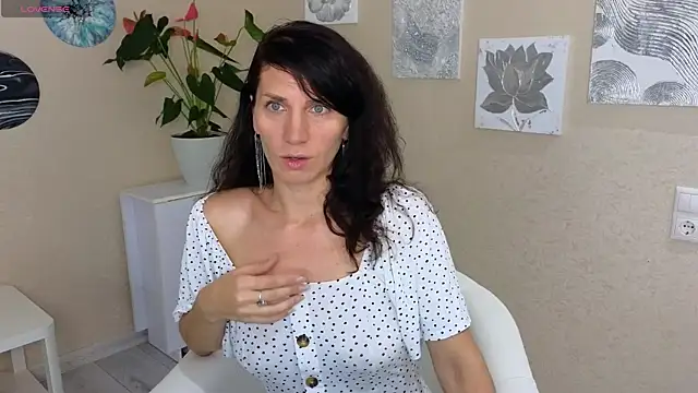Snapshot of mylady_xenia chatting on 5, 10, 2025 mylady xenia online show from 5, 10, 2025