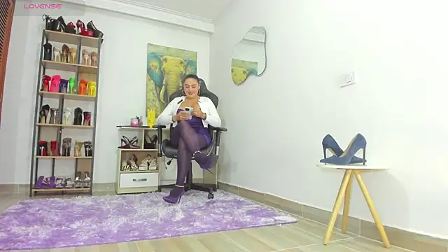 Camillevegas online show from 5, 11, 2025