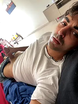 mikekmi21 online show from 9, 11, 2025