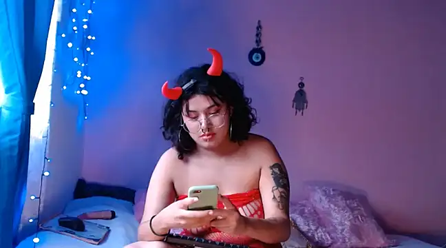 Maddy Jhonsson online show from 26, 2, 2025