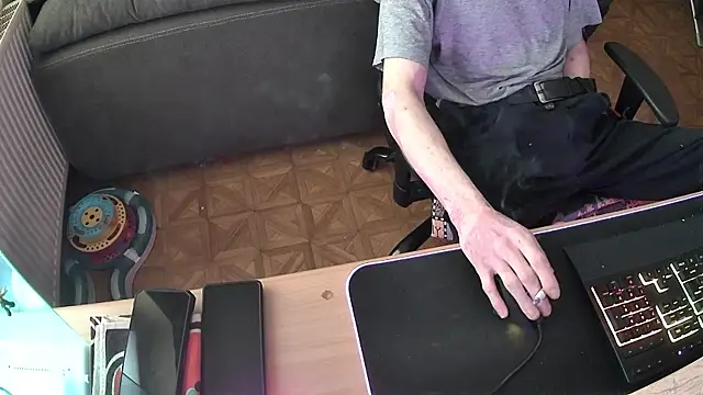 Snapshot of DerGeileLoveboy chatting on 1, 11, 2025 DerGeileLoveboy online show from 1, 11, 2025