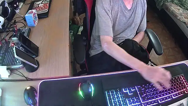 Snapshot of DerGeileLoveboy chatting on 29, 9, 2025 DerGeileLoveboy online show from 29, 9, 2025