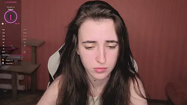 Snapshot of reaiss chatting on 11, 11, 2025 reaiss online show from 11, 11, 2025