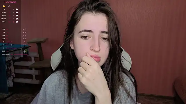 Snapshot of reaiss chatting on 2, 12, 2025 reaiss online show from 2, 12, 2025