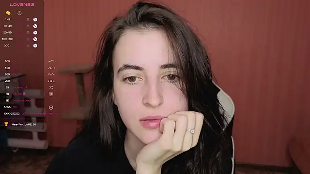 Snapshot of reaiss chatting on 12, 10, 2025 reaiss online show from 12, 10, 2025