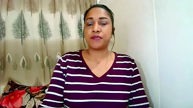 Snapshot of Indian_Erotic69 chatting on 20, 7, 2026 Indian Erotic69 online show from 20, 7, 2026
